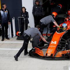 Alonso vuelve a abandonar: siete veces en nueve carreras