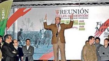 El máximo mandatario sevillista dirigió un encendido discurso a todos los asistentes.