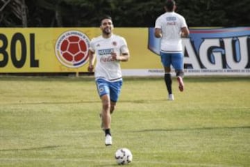 La Selección Colombia necesita ganar para no depender de otro resultado y así clasificar a los cuartos de final de la Copa América de Chile 2015.