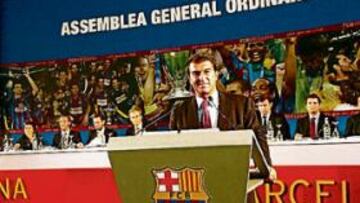 <b>A VOTACIÓN. </b>Joan Laporta, durante una asamblea de compromisarios del Barcelona.