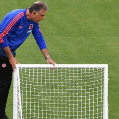 Queiroz y Rueda al tablero: bloques cortos y sistema 4-3-3