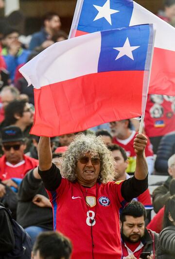 Espectacular ambiente en el Monumental para el Chile-Ecuador