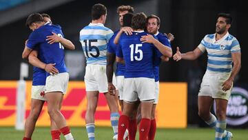 France&#039;s players react after winning the Japan 2019 Rugby World Cup Pool C match between France and Argentina at the Tokyo Stadium in Tokyo on September 21, 2019. (Photo by CHARLY TRIBALLEAU / AFP)