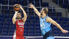 Rafa Mart&iacute;nez lanza ante Alec Brown en el Movistar Estudiantes - Baxi Manresa de la primera jornada de la Liga Endesa.