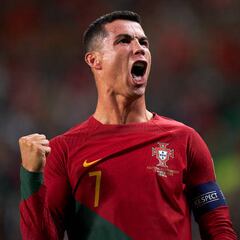 ¡Cristiano hace historia!