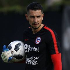 "Me ha tocado jugar en estadios llenos; estoy confiado y preparado"