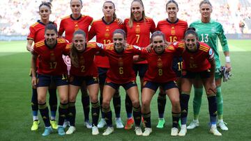 El once inicial de la selección española, en el debut ante Finlandia de la Eurocopa Femenina.