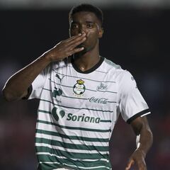 Djaniny Tavares superó su mejor registro en la Liga MX y tiene pinta de campeón de goleo