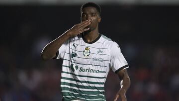 Djaniny Tavares superó su mejor registro en la Liga MX y tiene pinta de campeón de goleo