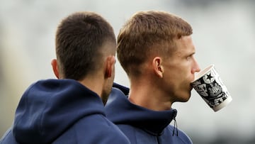 Dani Olmo, en Newcastle.