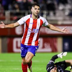 Un hat-trick de Roni hace soñar al Algeciras ante el Cornellà