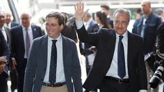 Florentino, junto al alcalde de Madrid, presidir&aacute; la Junta del Madrid este martes para decidir la entrada en el f&uacute;tbol femenino.