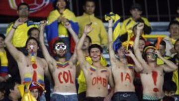 AFICIÓN. Hinchas colombianos animan a su selección. Falcao es uno de los ídolos del país sudamericano.