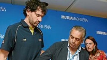 <b>DEJADME SOLO. </b>Sáez y la FEB, ante la demanda por Garbajosa.