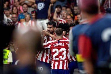 Simeone dismisses title talk after Atlético's perfect start