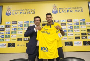 La presentación de Vitolo con Las Palmas, en imágenes