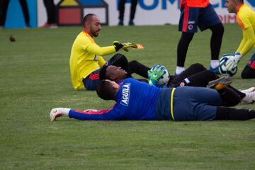 Iván Mauricio Arboleda,Eder Chaux, Aldair Quintana y Diego Novoa entrenan en la sede de la FCF bajo las dirección de Carlos Queiroz.