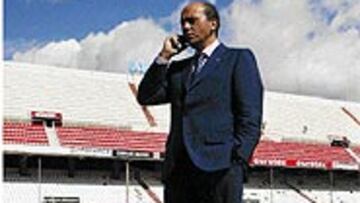 <B>DURO</B>. Del Nido se mostró duro con el Barcelona y aseguró que sus amenazas no le harán cambiar su idea de jugar el domingo.