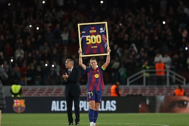 Alexia Putellas celebra sus 500 partidos con el Barcelona con un gol y dos asistencias en el Camp Nou.