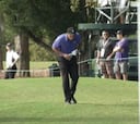 Tiger Woods, que va último, vomitó en pleno campo
