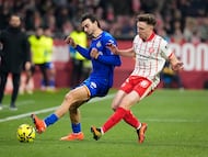 Juan Iglesias durante una jugada del partido de LaLiga EA Sports contra el Girona.