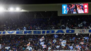 Futbol, Universidad Catolica vs Union Espanola.
Fecha 21, Liga de Primera 2025.
Los jugadores de Universidad Catolica se despiden de la hinchada tras un partido de la Liga de Primera contra Union Espanola disputado en el estadio Claro Arena en Santiago, Chile.
23/08/2025
Andres Pina/Photosport
Football, Universidad Catolica vs Union Espanola.
21st turn, First division league.
Universidad Catolica players wave to fans after a first division match against Union Espanola at the Claro Arena in Santiago, Chile.
23/08/2025
Andres Pina/Photosport