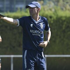 Ziganda desea dos fichajes más