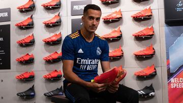 05/08/21 LUCAS VAZQUEZ JUGADOR DEL REAL MADRID CON LA CAMISETA DE ADIDAS CAMISETA GRAFITI