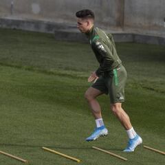 Álex Moreno vuelve a Vallecas, donde conoció cielo e infierno