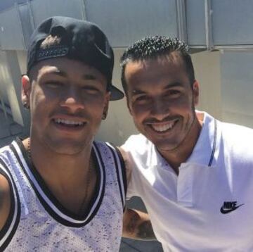 Neymar con Pedro.