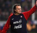 Fue el “regalón” de Bielsa en Chile y así lo recuerda: “Me regaló un bolso lleno de ropa...”