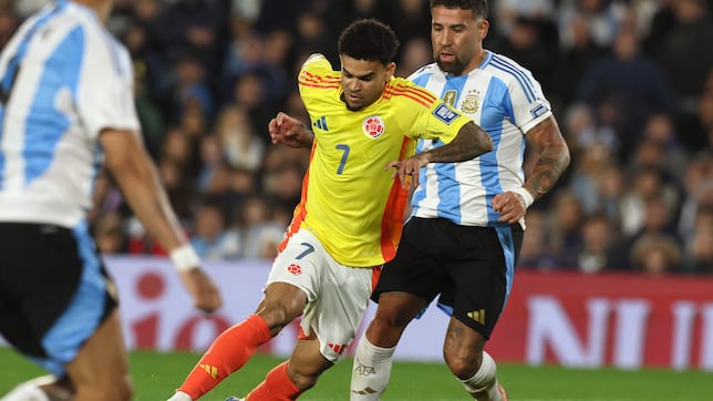 Colombia mejora y lucha, pero empata con Argentina