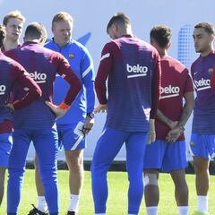 Pedri y Araújo se caen del Clásico