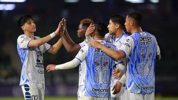 Jugadores del Pachuca festejan un gol en contra de Mazatlán en la Jornada 7 del Clausura 2023.