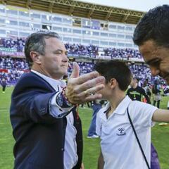 JIM vuelve al estadio de las raras alegrías y las decepciones