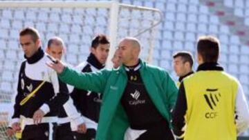 <b>INTENSIDAD. </b>Paco Jémez quiere que sus jugadores afronten el partido como una final, aunque no sea definitivo.
