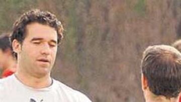 <b>APURADO. </b>Luis García sabe que si no puntúa tendrá problemas.