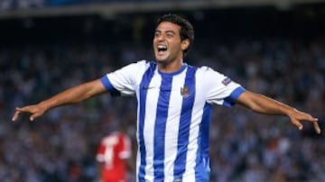 En 2012, la Real Sociedad pagó 14 mde por él al Arsenal.