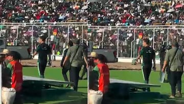 Entre gritos e insultos Rafa Márquez sale expulsado del terreno de juego