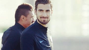André Gomes dona 1.000 euros a Juegaterapia a través de un torneo de esports.