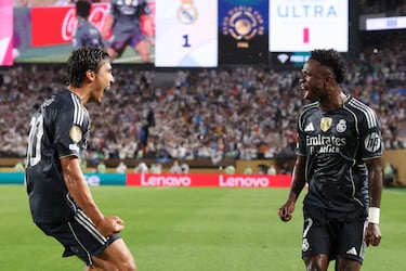 1x1 del Real Madrid ante el Salzburgo: Bellingham apunta y Vinicius destruye