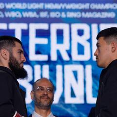 Artur Beterbiev confident of KO in Dmitry Bivol fight
