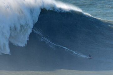 Red Bull Big Wave Awards - Finalista en la categoría cbdMD XXL Biggest Wave. 