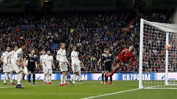 1-4. Lasse Schone marcó el cuarto gol.