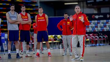 Ruman赤a - Espa?a: horario, TV y d車nde ver la clasificaci車n para el EuroBasket 2021