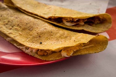 Inflación en México: Cuánto cuesta hacer quesadillas y una salsa roja ante aumento de precios de la canasta básica