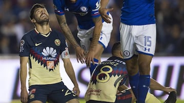 El árbitro Jorge Isaac Rojas tardó en señalar la pena máxima sobre Paul Aguilar, oportunidad que desaprovechó Peralta ante la atajada de Jesús Corona.