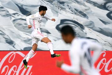 Asensio celebrando su gol