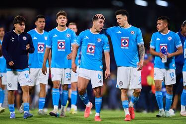 ¿Por qué Cruz Azul no ha confirmado a Larcamón? Esto separa al DT de la Máquina