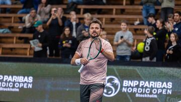 Wawrinka aplaca a Davidovich
